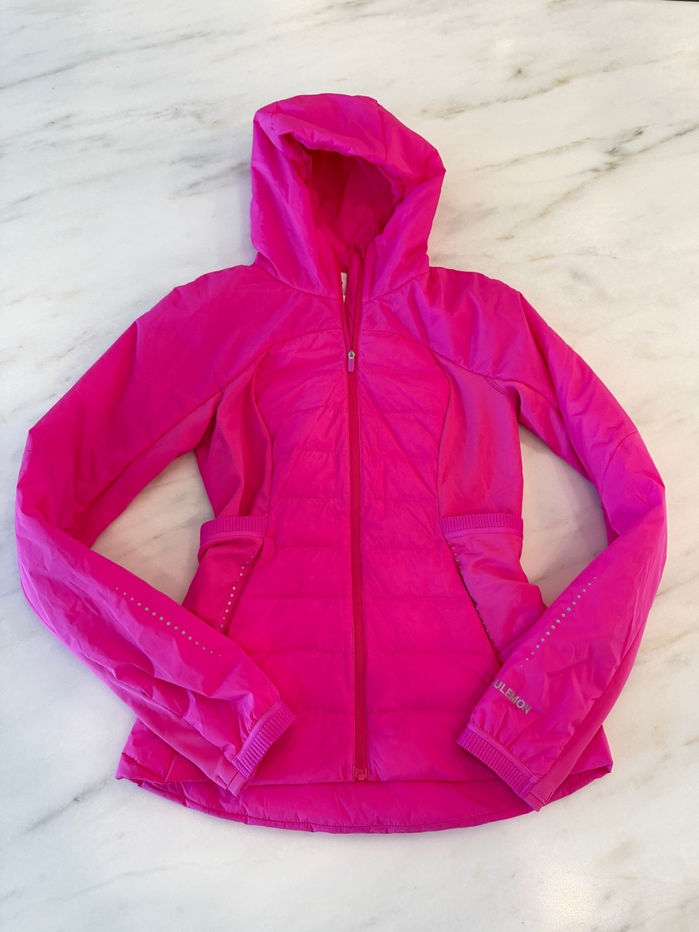 Lululemon Down for It All Jacket
Sonic Pink sz 4 GUC - Picture 2 of 8
